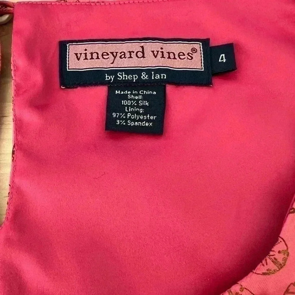Vineyard Vines Silk Top. Pink with Sand Dollars. Sleeveless - Picture 4 of 8